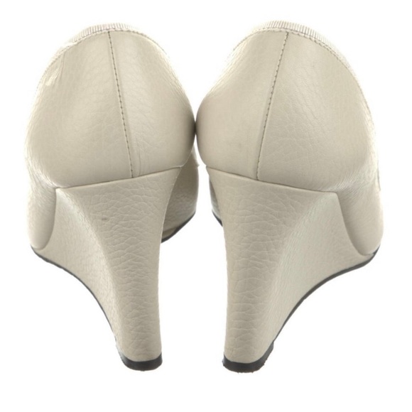 Cream/offwhite GUCci wedges - Picture 5 of 5